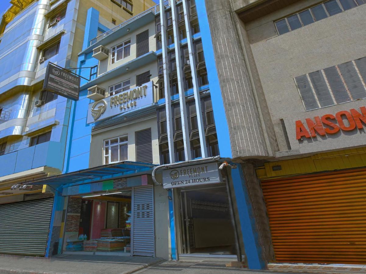 Oyo 783 Freemont Place Paranaque City ภายนอก รูปภาพ